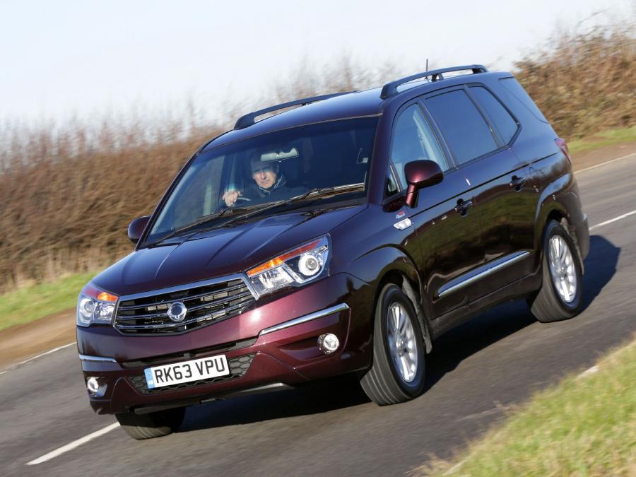  SsangYong Turismo 2013 года  (фото 3 из 12)